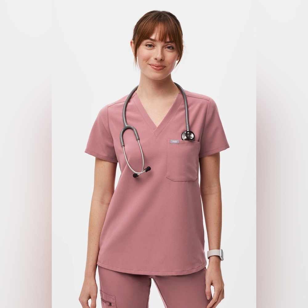 FIGS Mauve Catarina One Pocket Short Sleeve
Scrub Top S Small